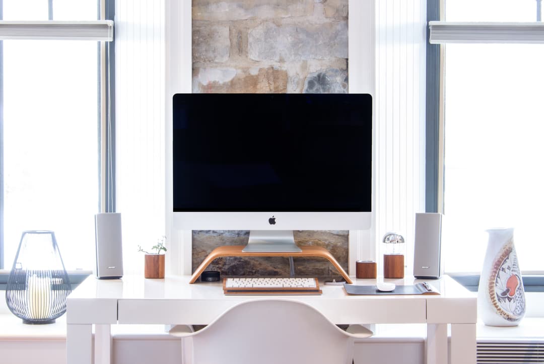 monitors image