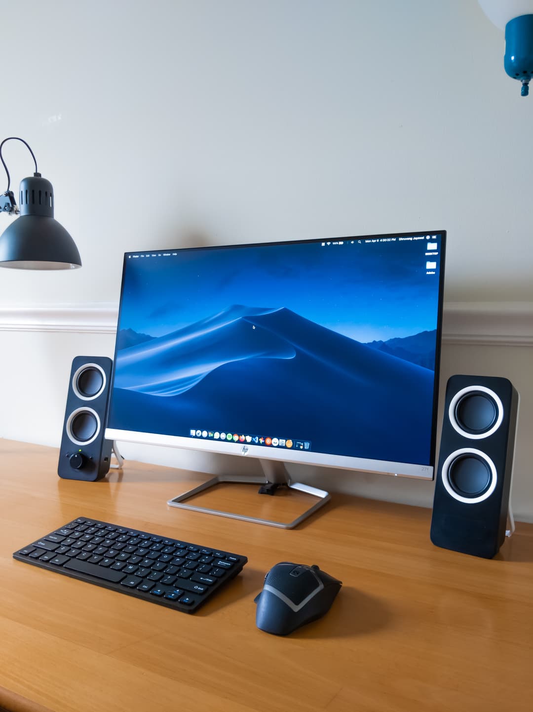 monitors image